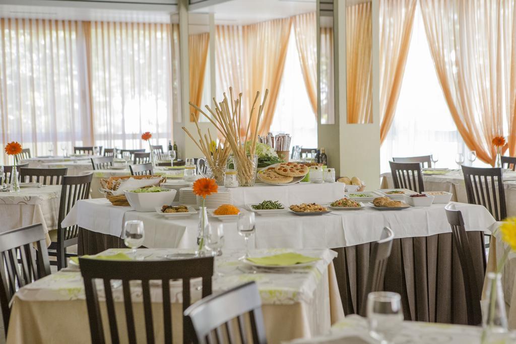 Hotel Villa Tosi เบลลาเรีย-อีเจอา มารีนา ภายนอก รูปภาพ